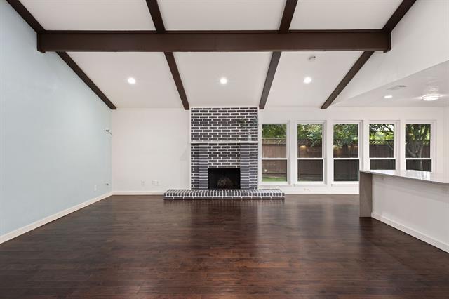 Foto del edificio - 15751 Mapleview Cir