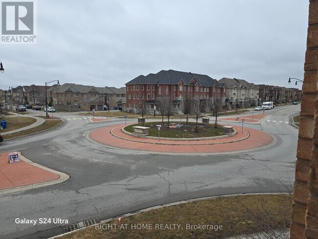 Photo du bâtiment - 149 Inspire Blvd