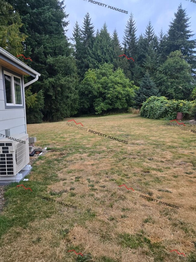 Building Photo - STATUS: AVAILABLE | R76 | $1495 + $100 FLA...