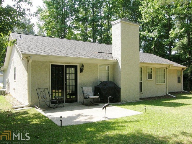 Building Photo - 815 Bedford Park