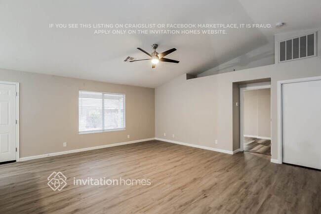 Building Photo - 2953 E Oakland Ct