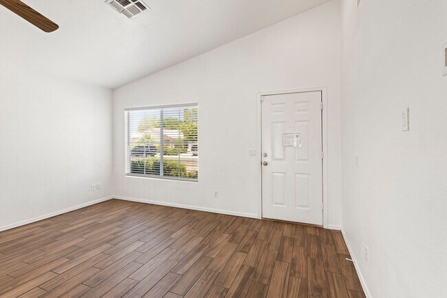 Building Photo - Very nice 3 bedroom 2 bath home!