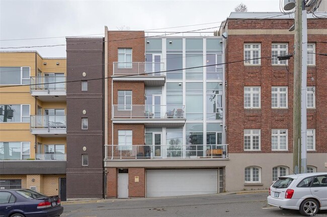 Building Photo - 848 Mason St