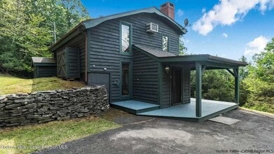 Building Photo - 376 Abbey Rd