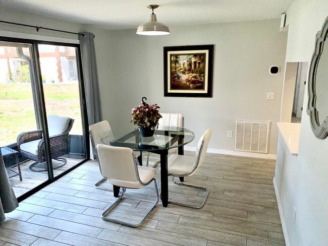 Foto del edificio - 4220 Beaver Ln