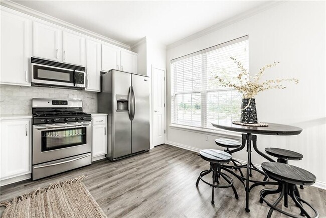 Building Photo - 15340 Mystic Rock Dr