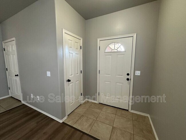 Photo - 1316 Garden Gate Dr Apartment