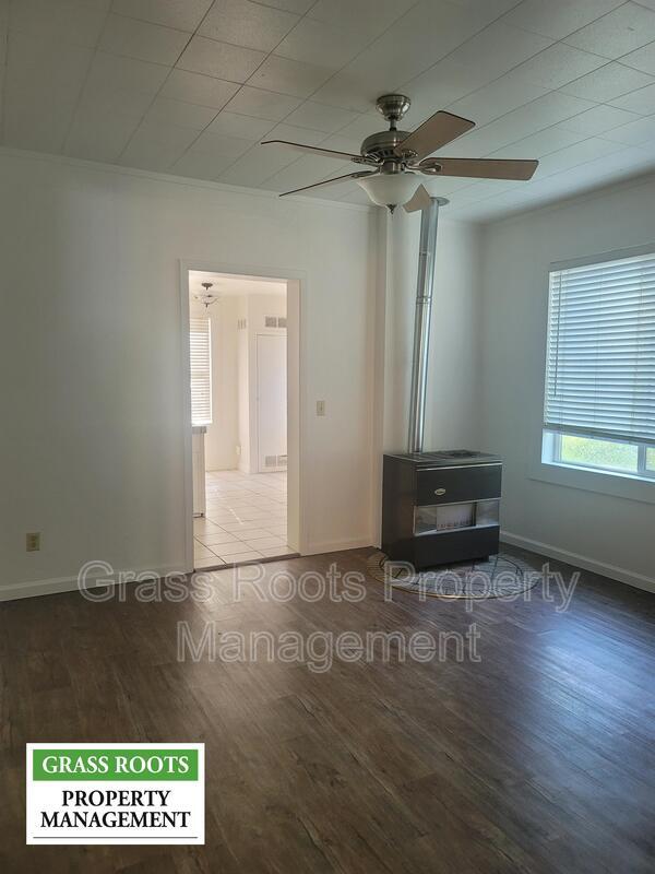 Building Photo - 311 N Church St