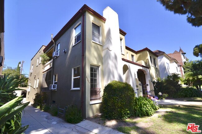 Foto del edificio - 2021 N Vermont Ave