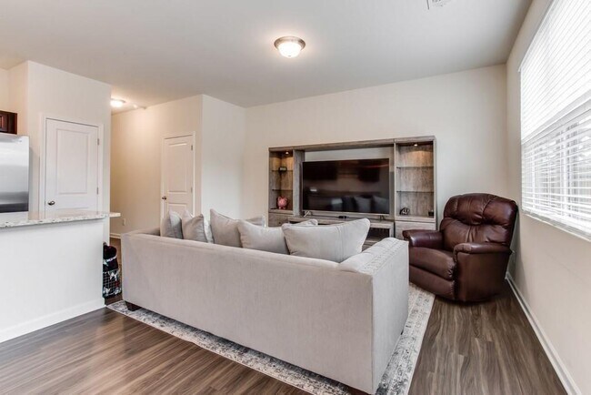 Foto del edificio - 6341 Mountain Home Way