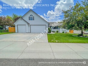 Building Photo - 611 W Calderwood St