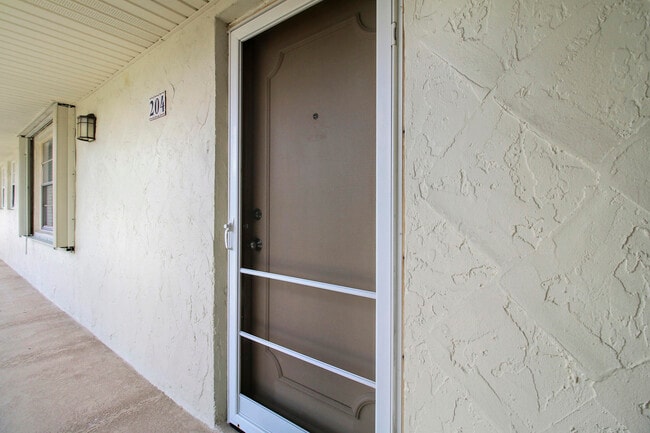 Building Photo - 12001 Poinciana Blvd