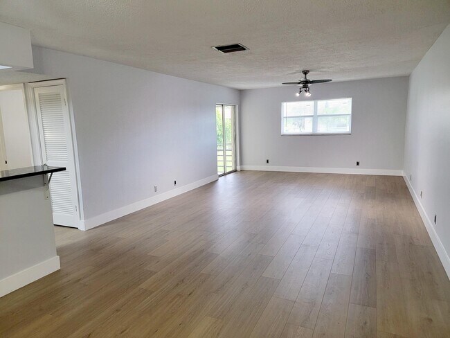 Building Photo - 22745 SW 66th Ave
