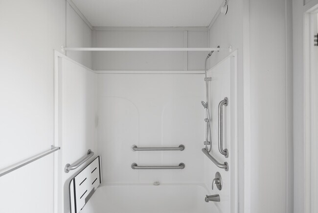 Foto del edificio - Bullard Mobile Home Park