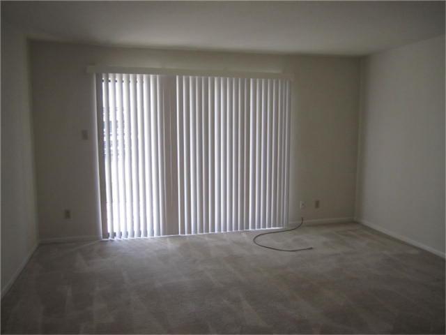 Foto del edificio - 2814 S Bartell Dr
