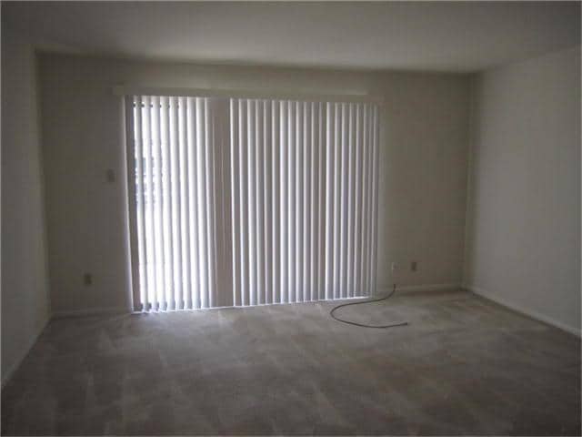 Building Photo - 2814 S Bartell Dr