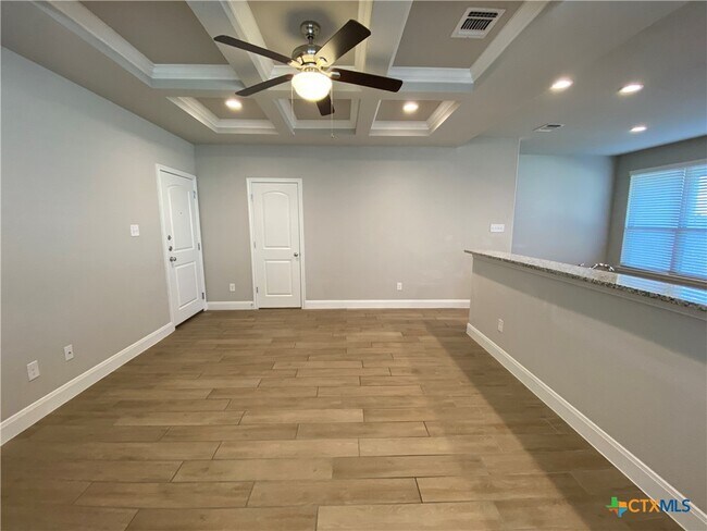 Foto del edificio - 2014 Rueben Rd