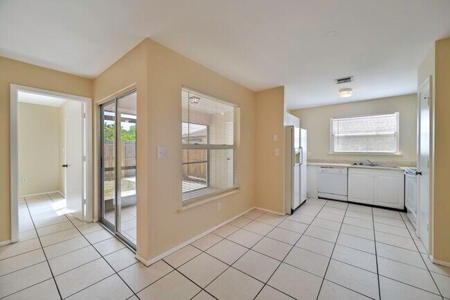 Building Photo - 4680 E Alhambra Cir