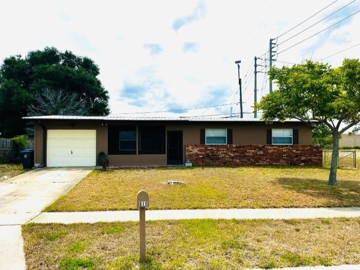 Primary Photo - 610 Eloise Ave