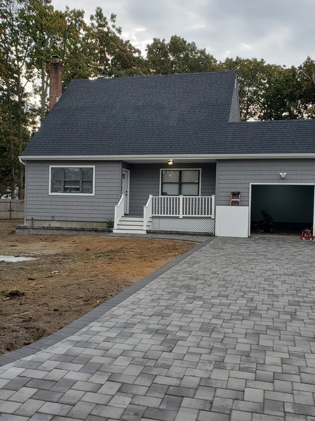 24 Colin Dr, Shirley, NY 11967 House Rental in Shirley, NY