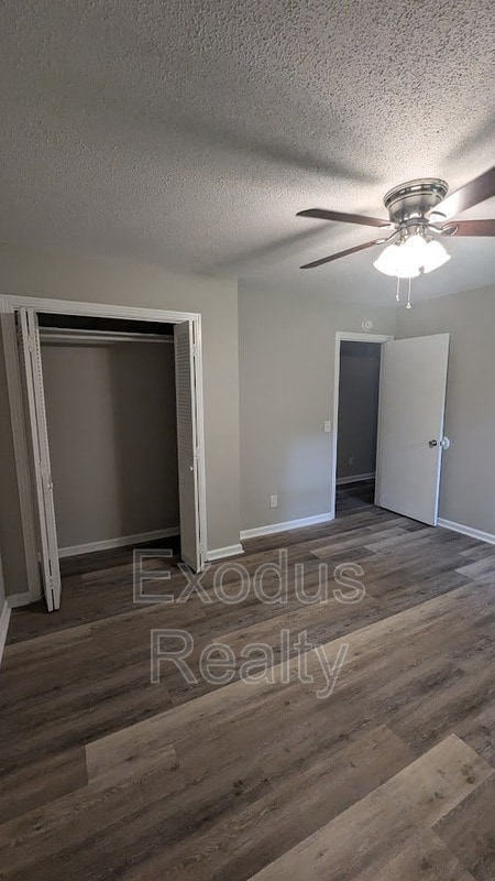 Foto del edificio - 8708 Peach Tree Dr