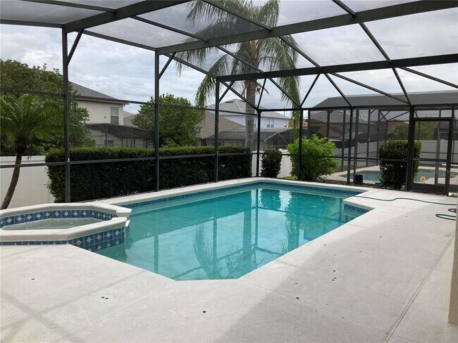 Foto del edificio - 114 Sand Ridge Dr
