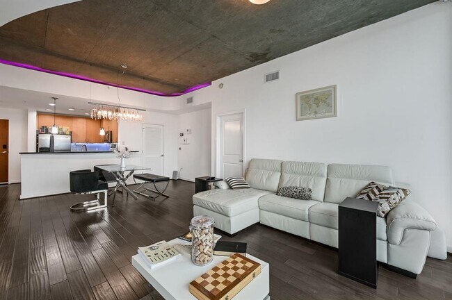 Foto del edificio - 5925 Almeda Rd
