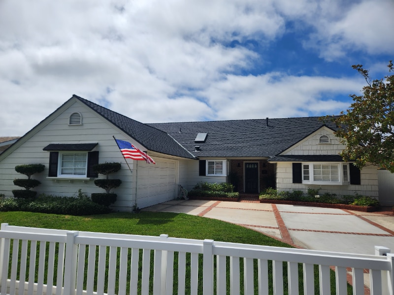 Photo - 1219 Essex Ln