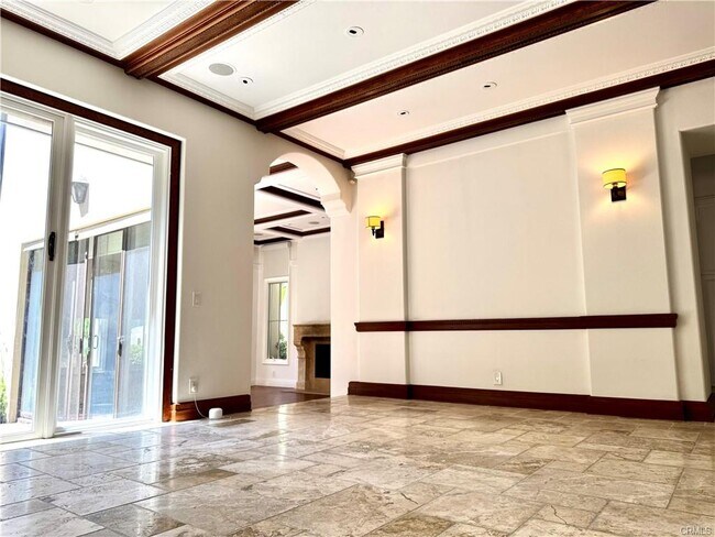 Foto del edificio - 132 Sidney Bay Dr