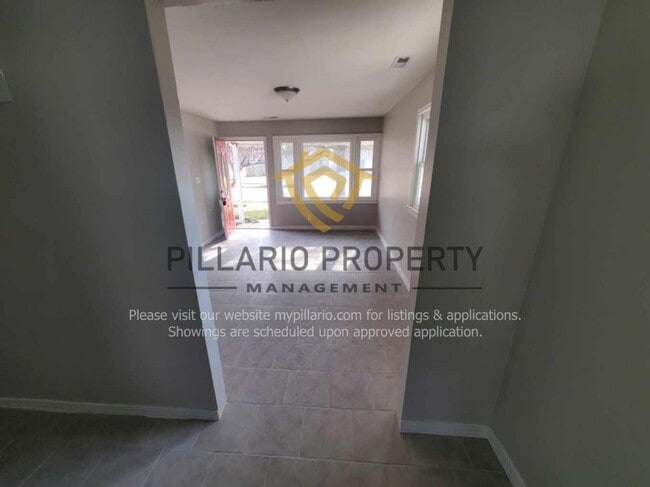 Building Photo - Big Lawrence 4 Bedroom Corner Lot!