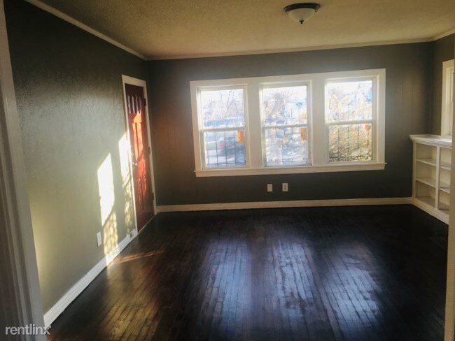 Foto del edificio - 2 br, 1 bath House - 609 E Morningside Dr