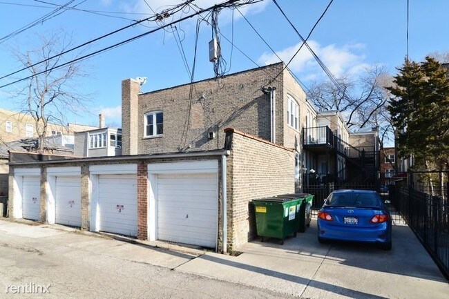 Building Photo - 2 br, 1 bath House - 3234 N Hamlin Ave