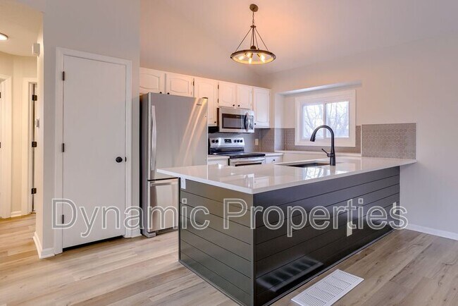 Building Photo - 14627 Echo Hills Dr