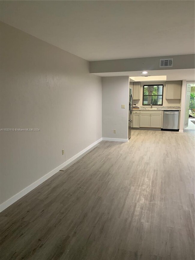 Building Photo - 28160 Pine Haven Way