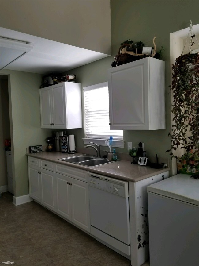 79 Summerfield Ct, Hilton Head Island, SC 29926 Condo for Rent in