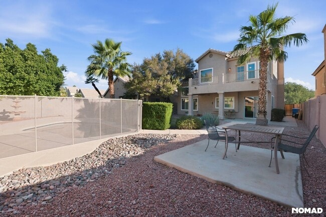 Foto del edificio - 16626 S 15th St