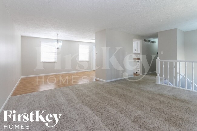 Building Photo - 1273 W Stillwater Ln