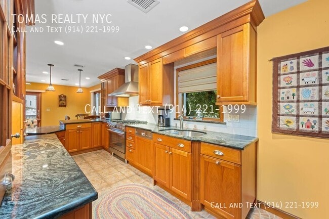 Photo - 43 Barton Ave Townhome