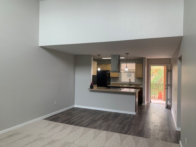 Building Photo - Casa Presidio Apartments