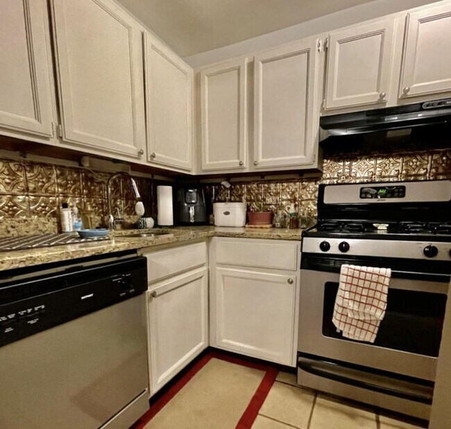 Foto del edificio - 2 bedroom in Chicago IL 60614