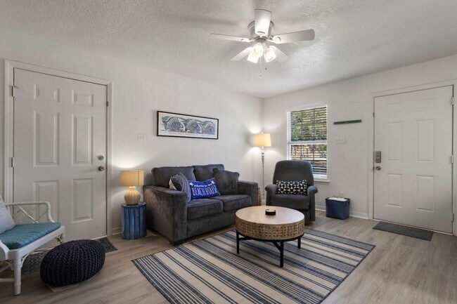 Foto del edificio - Furnished Duplex