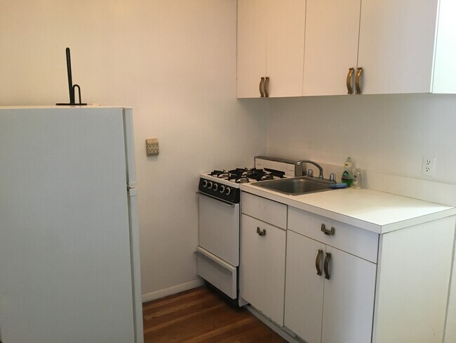 Foto del edificio - 307 E 76th St