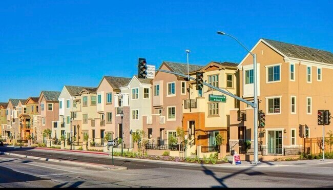 Building Photo - 2906 Worthing Common