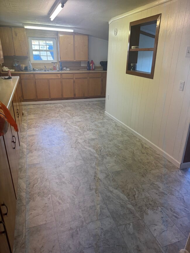 Building Photo - 1507 Massachusetts Ave