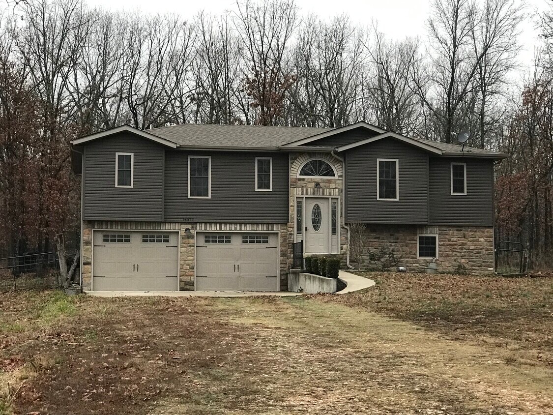 Primary Photo - 14377 Daisy Dr
