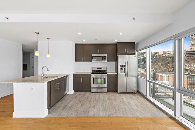 Foto del edificio - 1700 Park Ave