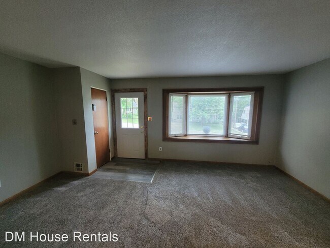 Foto del edificio - 4 br, 1 bath House - 7503 SW 17th Street