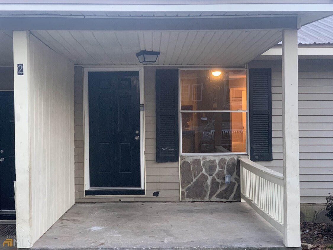 2 7th St Unit D, Jackson, GA 30233 Room for Rent in Jackson, GA
