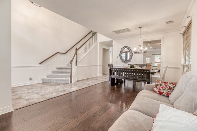 Foto del edificio - Beautiful Walker Ranch 2 Story Home. This location is fabulous, located off Bitters and Blanco