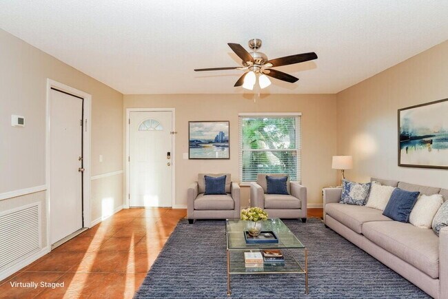 Foto del edificio - 5484 Park Vale Blvd